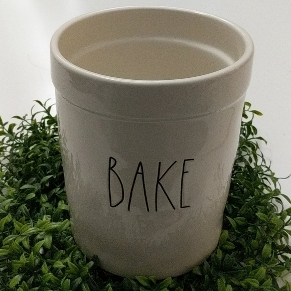 Rae Dunn "BAKE" LL Canister w/Dimples